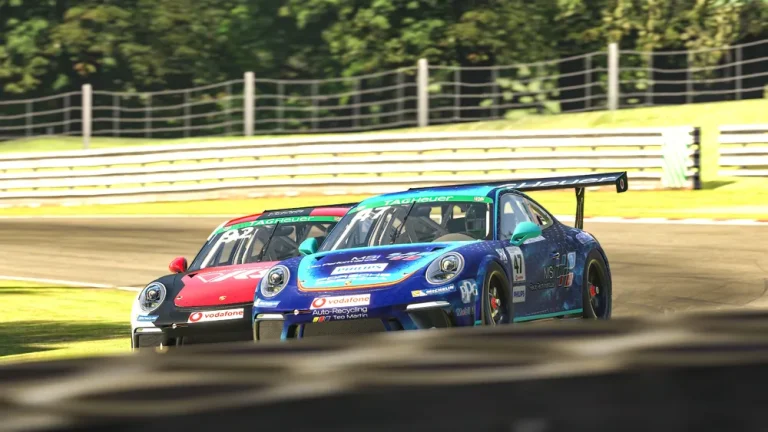 Rogers y Sánchez destacan en Brands Hatch